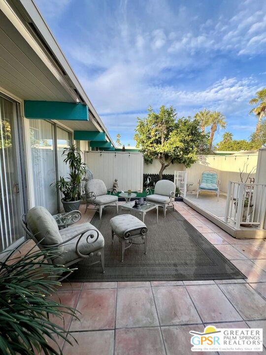 Image 9 for 1111 Palm Canyon Dr #348