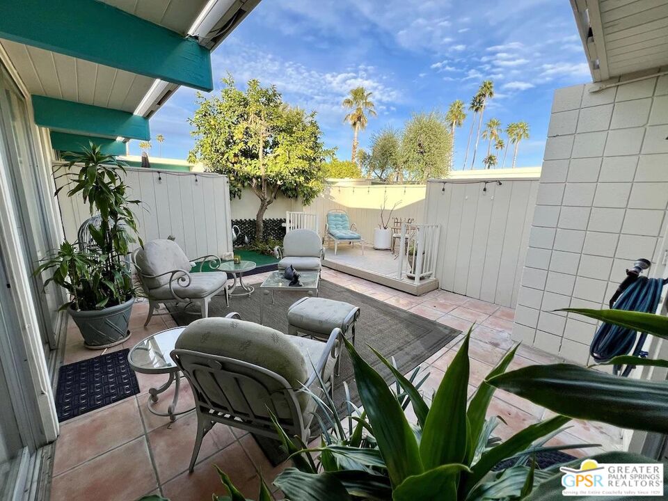 Image 8 for 1111 Palm Canyon Dr #348