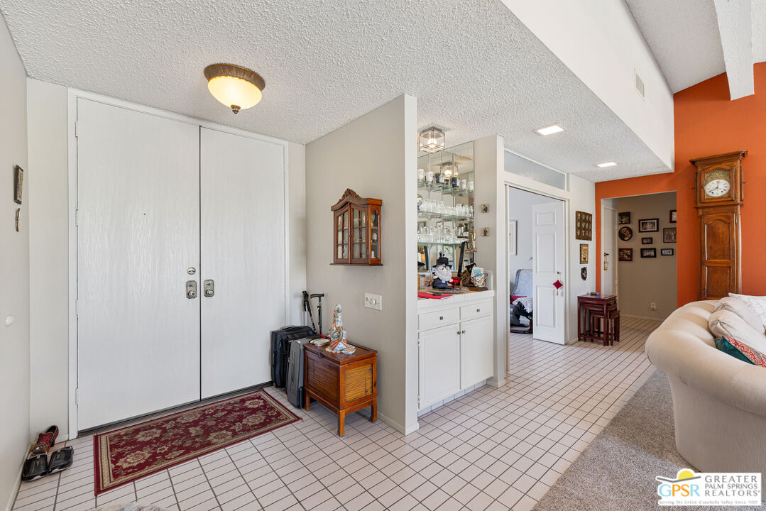 Image 2 for 72390   Rodeo Way