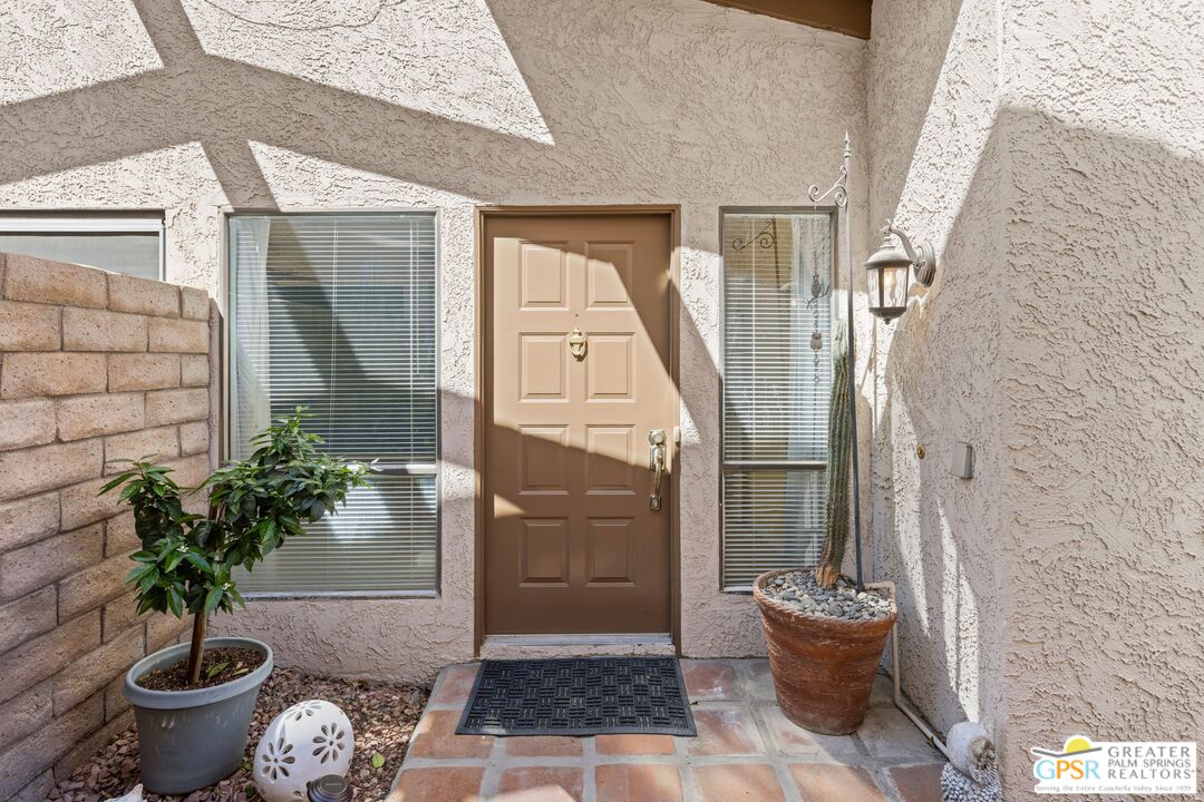 Image 2 for 353  S Calle Jasmin