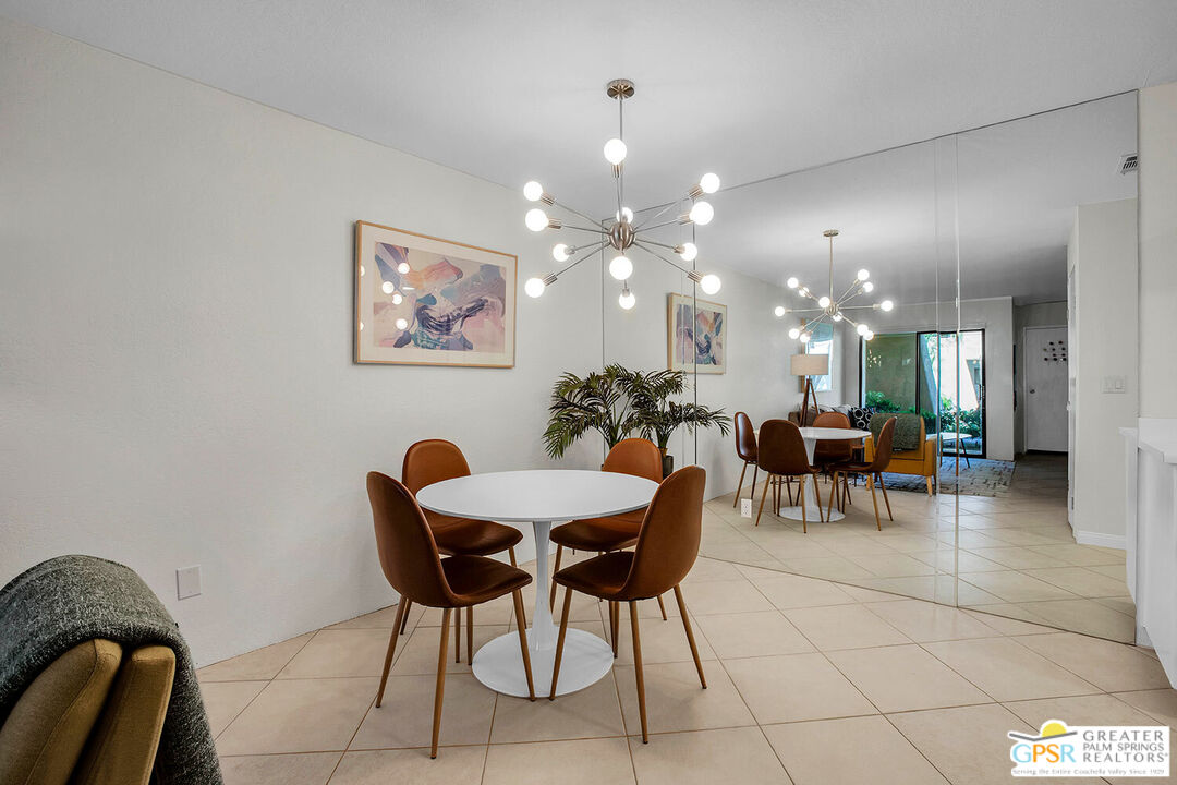 Image 8 for 2801 Los Felices Cir #102