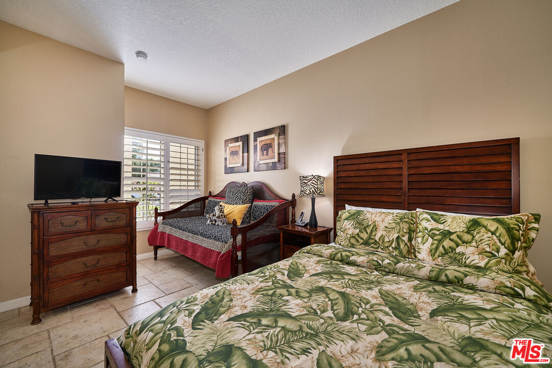 Image 10 for 602 Vista Lago Cir