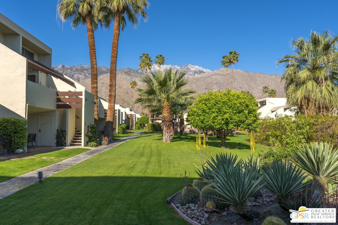 Image 17 for 1655 Palm Canyon Dr #701