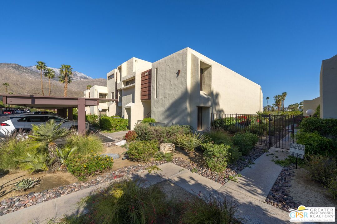 Image 19 for 1655 Palm Canyon Dr #701