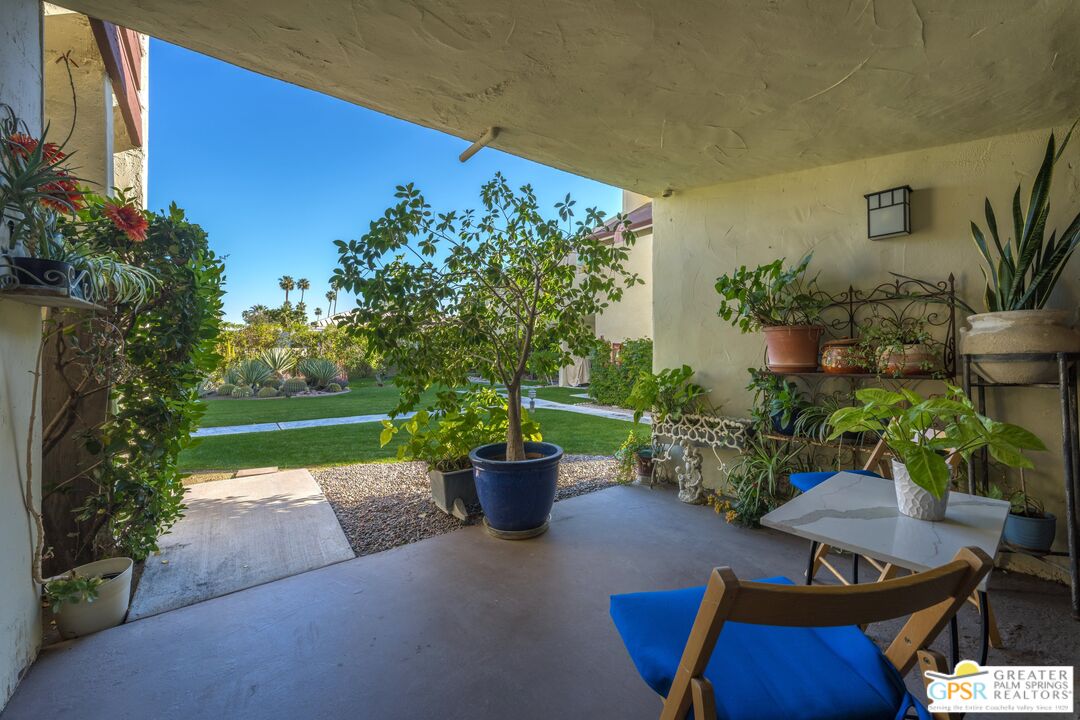 Image 15 for 1655 Palm Canyon Dr #701
