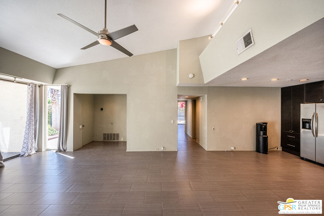 Image 9 for 2510 Whitewater Club Dr #B