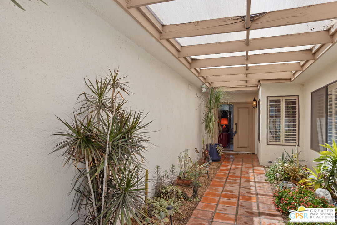 Image 3 for 28   Gerona Dr