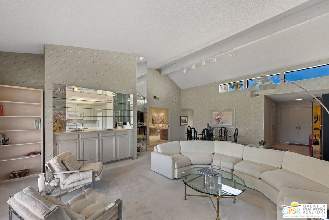 Image 4 for 28   Gerona Dr