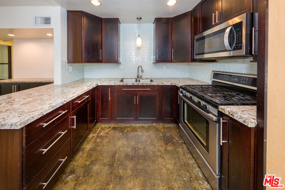 Thumbnail for 465 S Hudson Ave #2