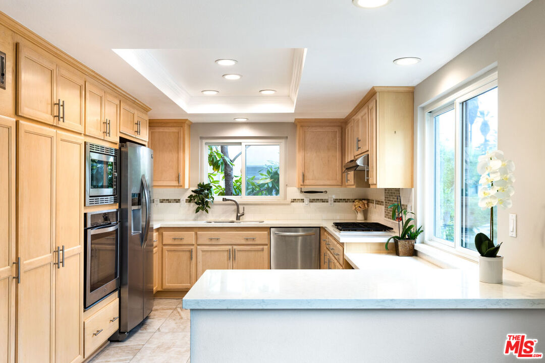 Thumbnail for 330 California Blvd #201
