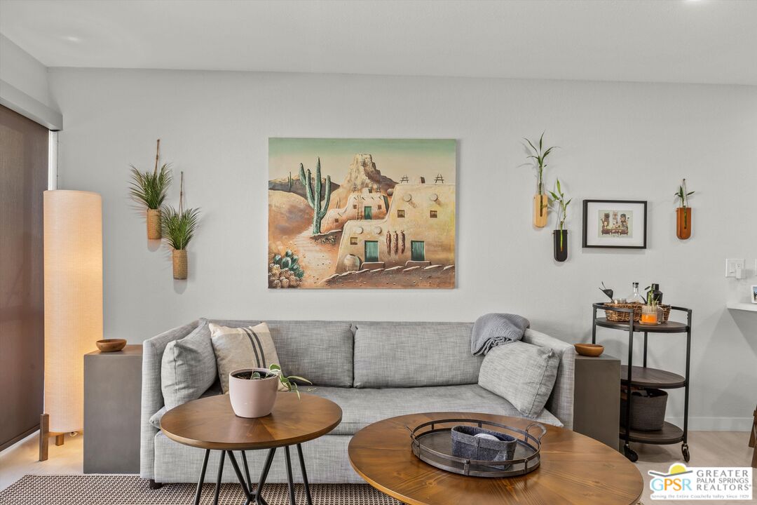 Image 2 for 1655 Palm Canyon Dr #510