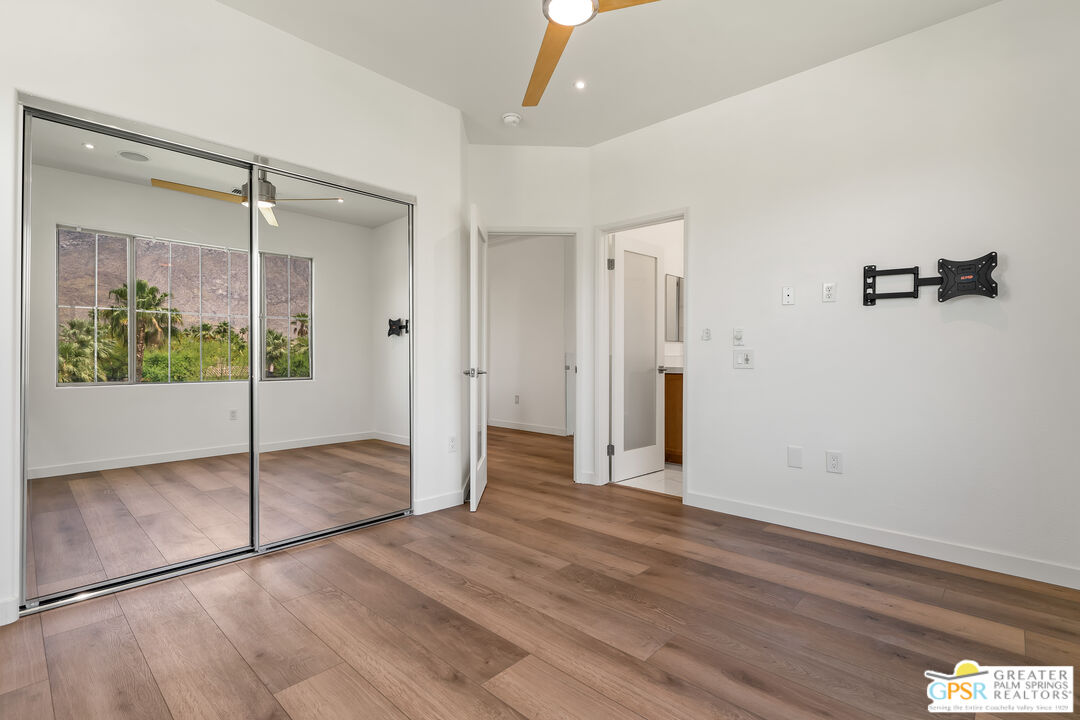 Image 30 for 379 E Ameno Dr