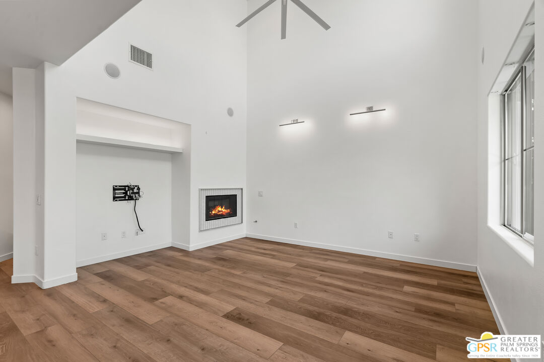Image 12 for 379 E Ameno Dr