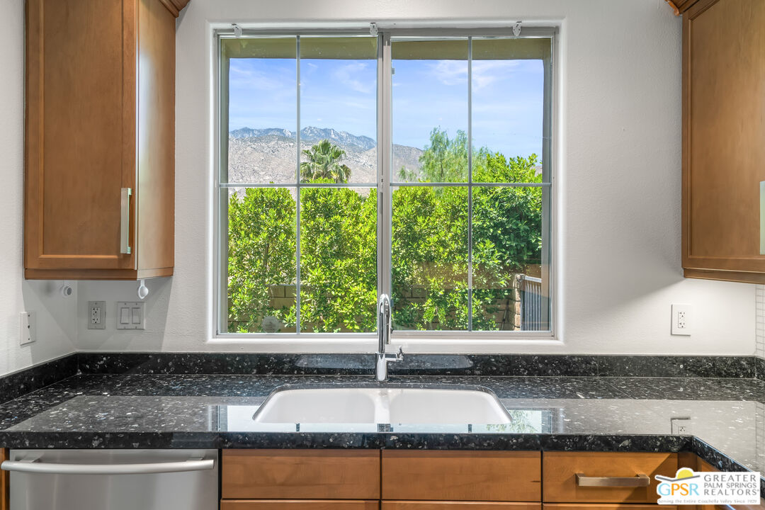 Image 2 for 379 E Ameno Dr