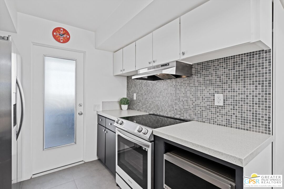 Image 10 for 2340  S Skyview Dr