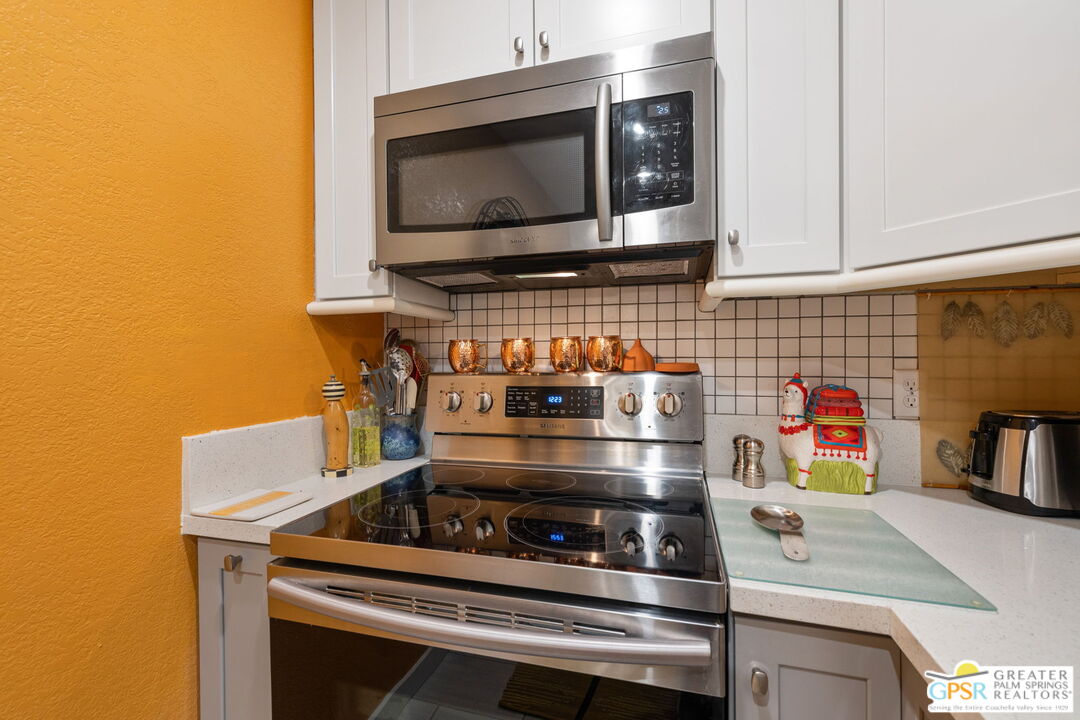 Image 10 for 675 Los Felices Cir #117