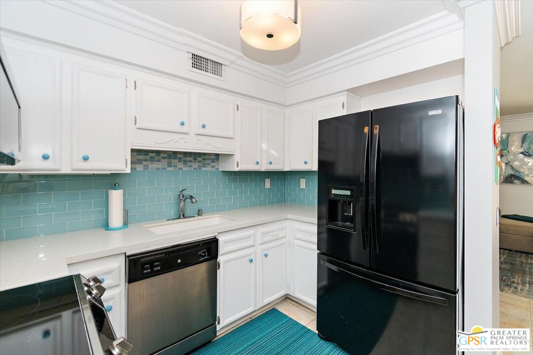 Image 12 for 2900 Sunflower Cir #W.