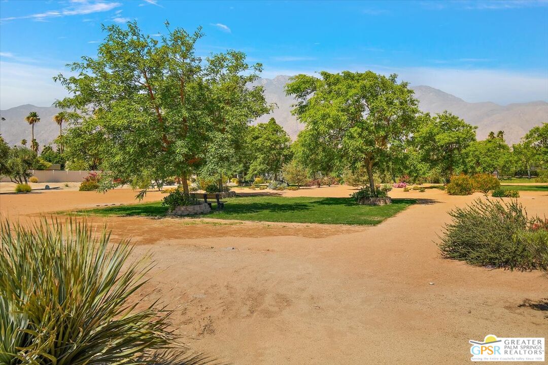 Image 38 for 2900 Sunflower Cir #W.