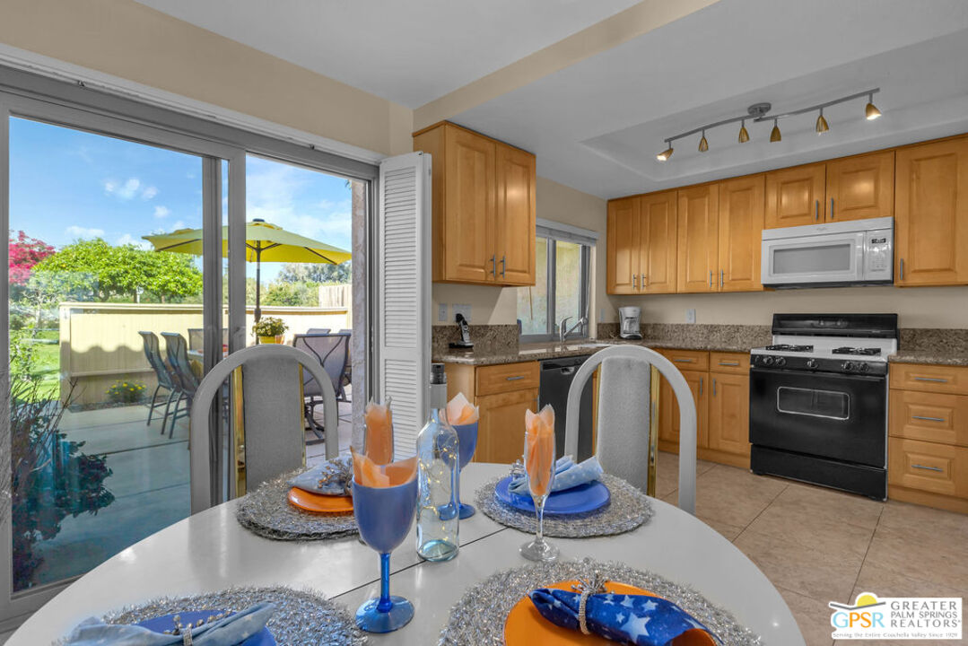 Image 8 for 73257 Rod Laver Ln
