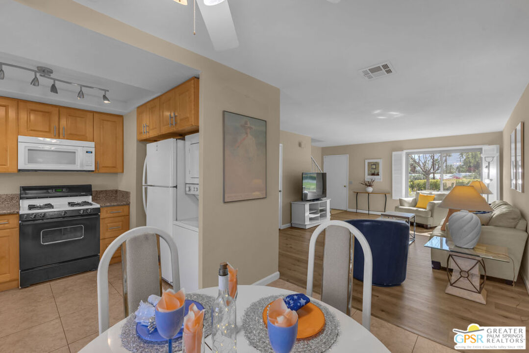 Image 11 for 73257 Rod Laver Ln