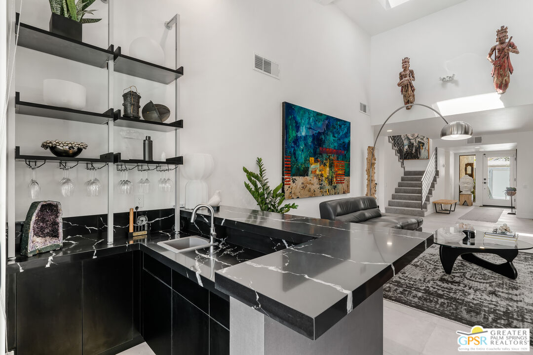 Image 14 for 2560 W La Condesa Dr
