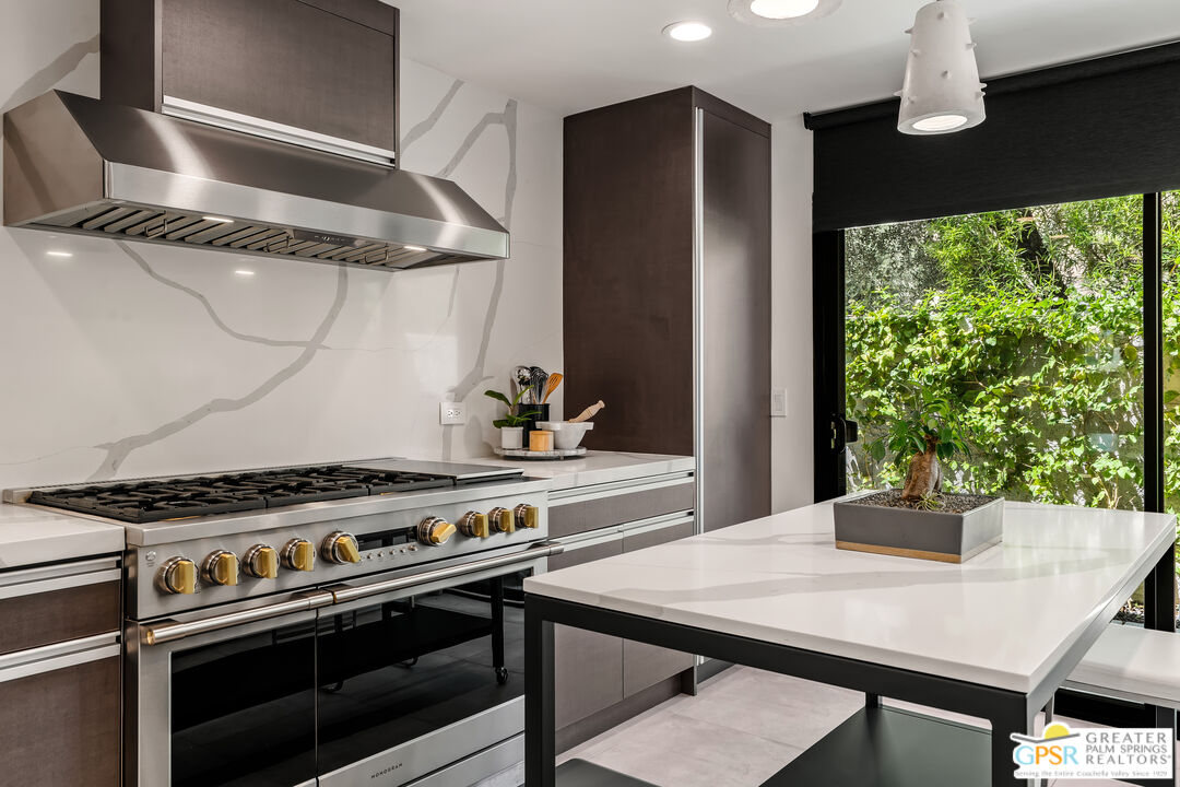 Image 24 for 2560 W La Condesa Dr