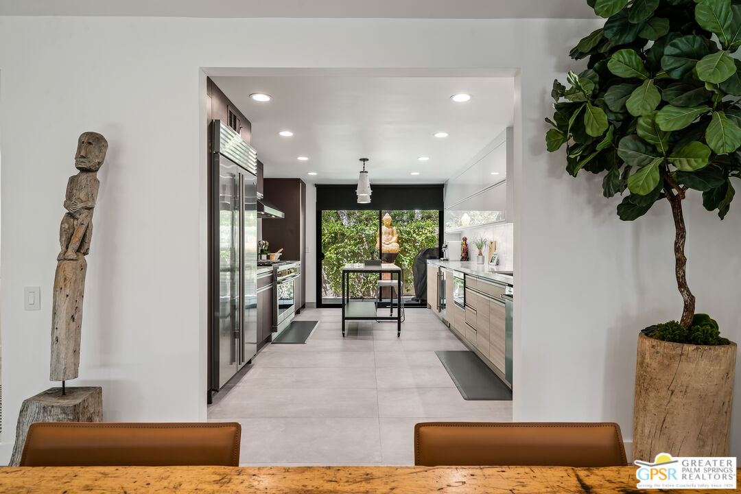 Image 20 for 2560 W La Condesa Dr