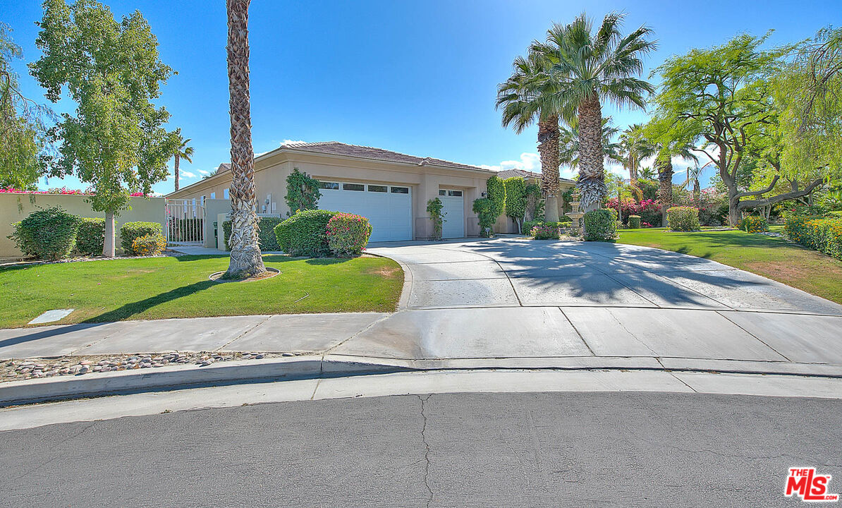Image Number 1 for 15   Chateau Ct in Rancho Mirage