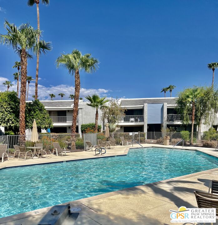 Image 2 for 3155 Ramon Rd #301
