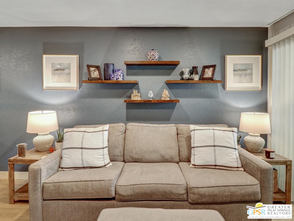 Image 3 for 701 Los Felices Cir #L209