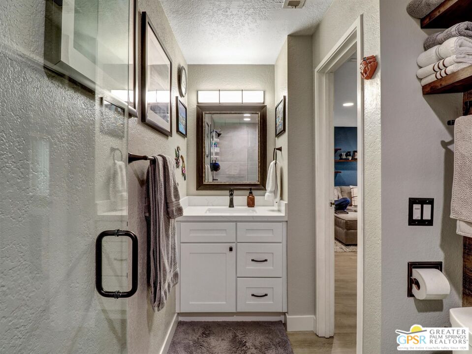 Image 12 for 701 Los Felices Cir #L209