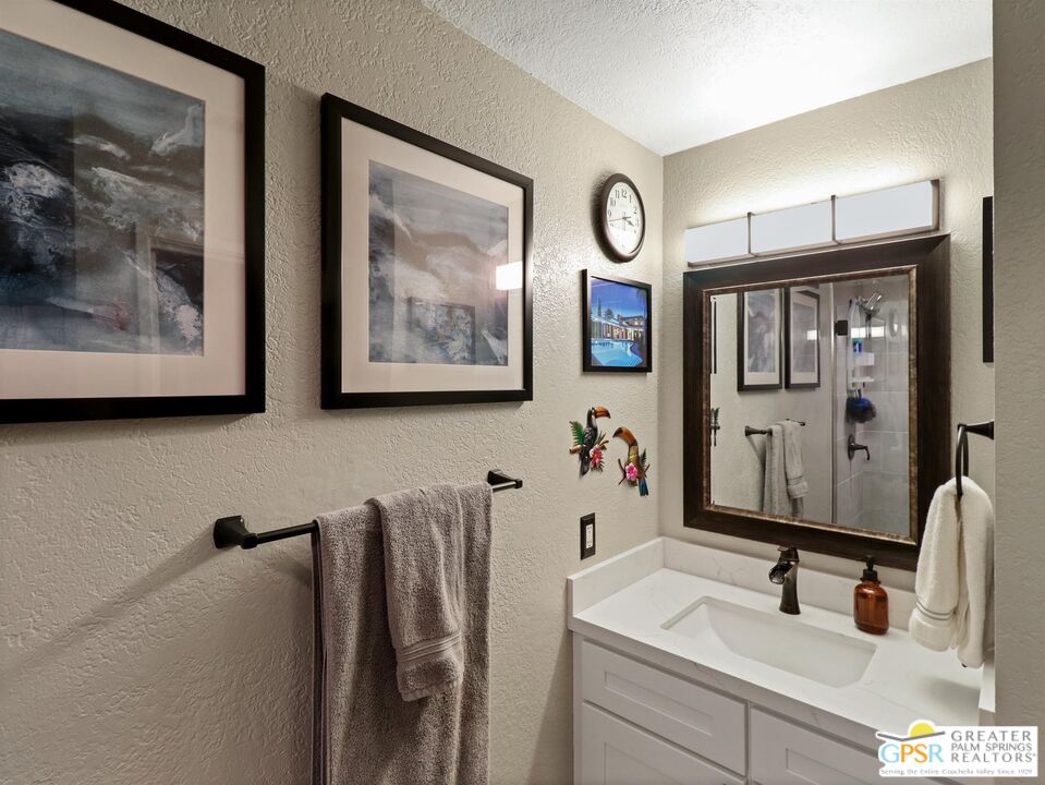 Image 13 for 701 Los Felices Cir #L209