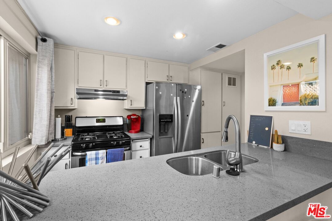 Image 11 for 2260 Indian Canyon Dr #C