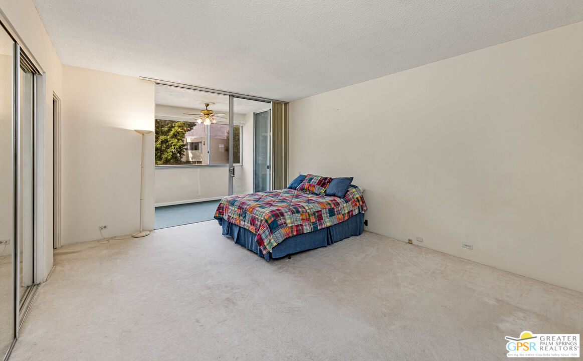 Image 36 for 511 Desert Lakes Cir