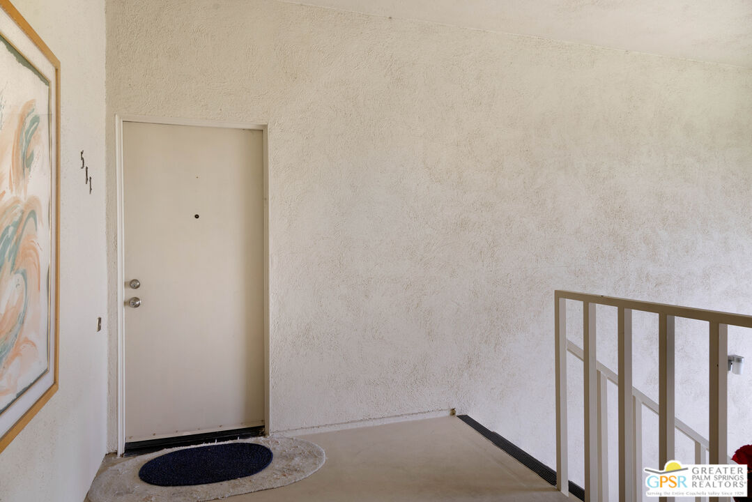 Image 20 for 511 Desert Lakes Cir