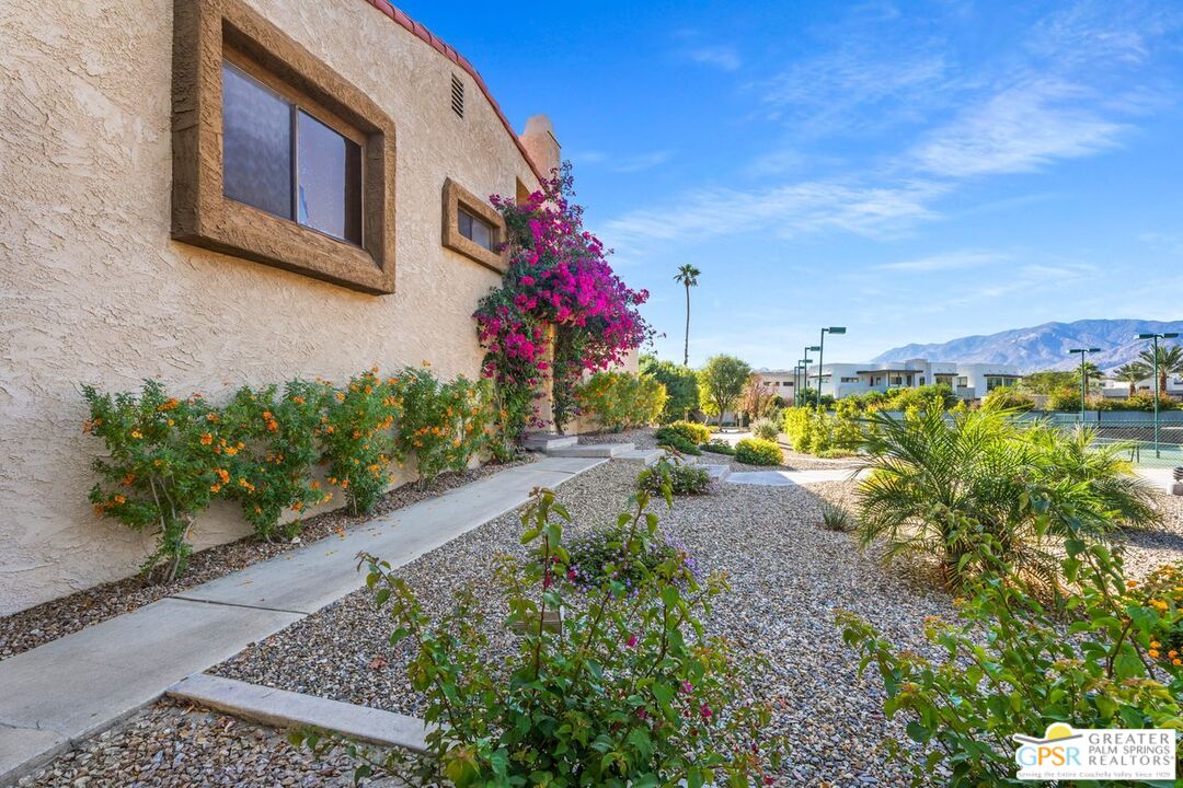 Image 4 for 481  E Calle Begonia