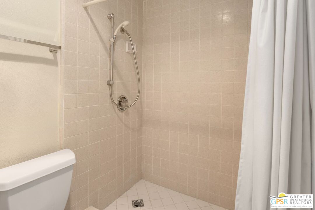 Image 31 for 481  E Calle Begonia