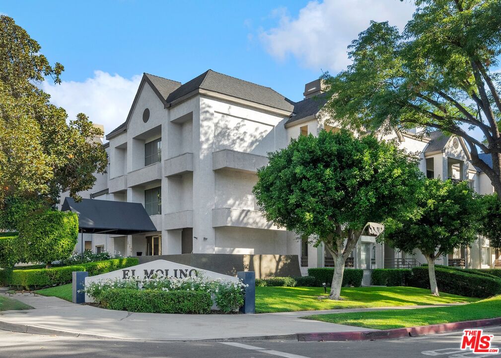 Thumbnail for 300 El Molino Ave #312