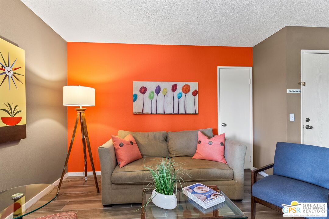 Image 2 for 467 Calle El Segundo  #D12