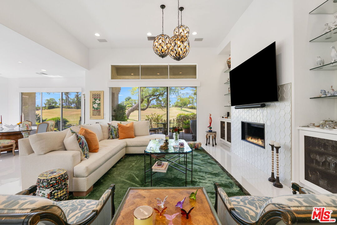 Image 12 for 347   Indian Ridge Dr