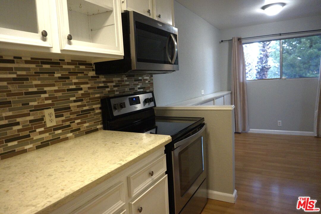 Image 5 for 2857 Los Felices Rd #216