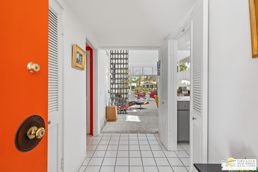 Image 8 for 2324 S Skyview Dr