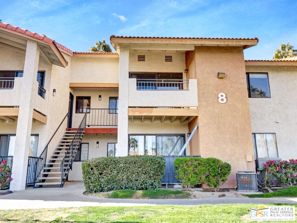 Image 3 for 78650 Avenue 42  #804