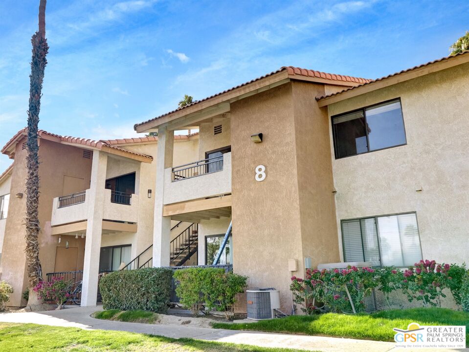 Image 4 for 78650 Avenue 42  #804