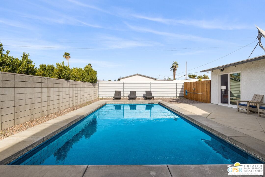Image Number 1 for 490 W Palm Vista Dr in Palm Springs