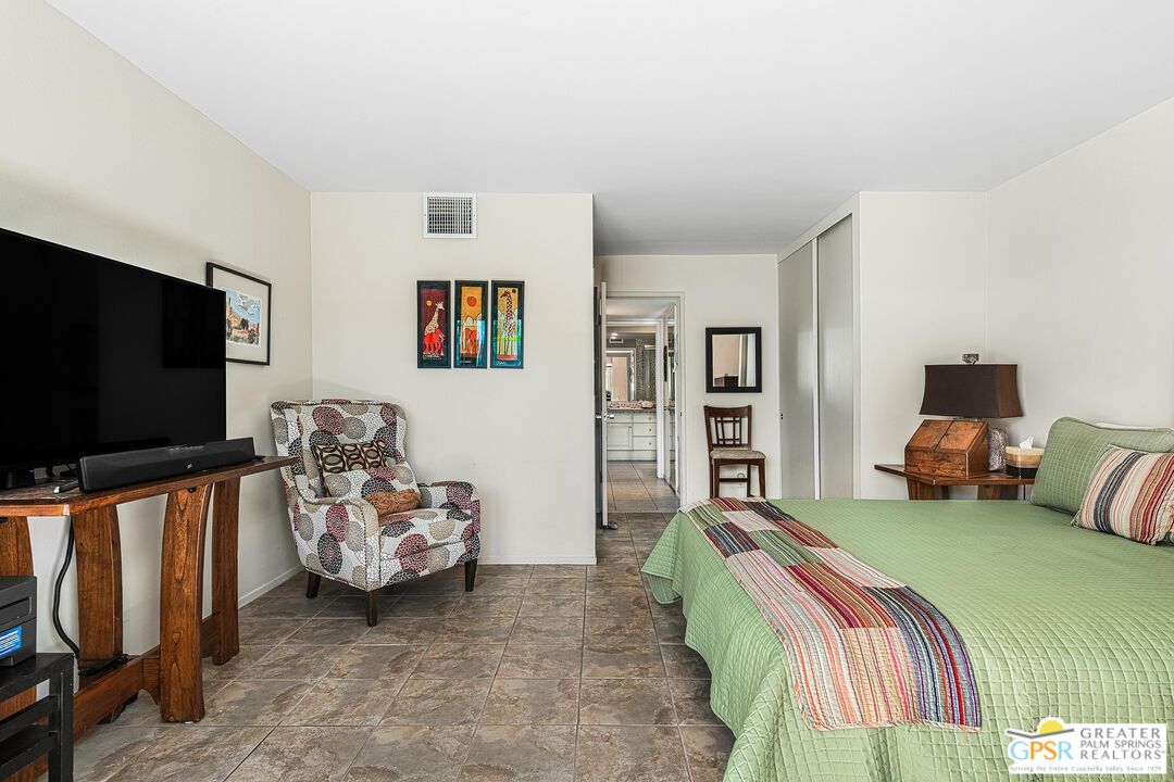 Image 28 for 2696 Sierra Madre  #F8