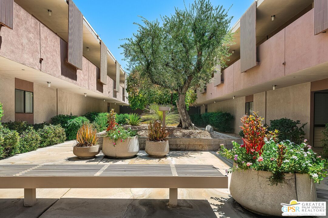 Image 29 for 2696 Sierra Madre  #F8