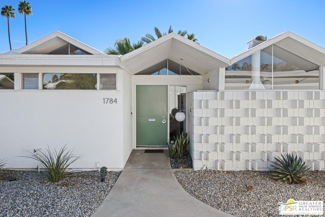 Image 2 for 1784 Araby Dr #19