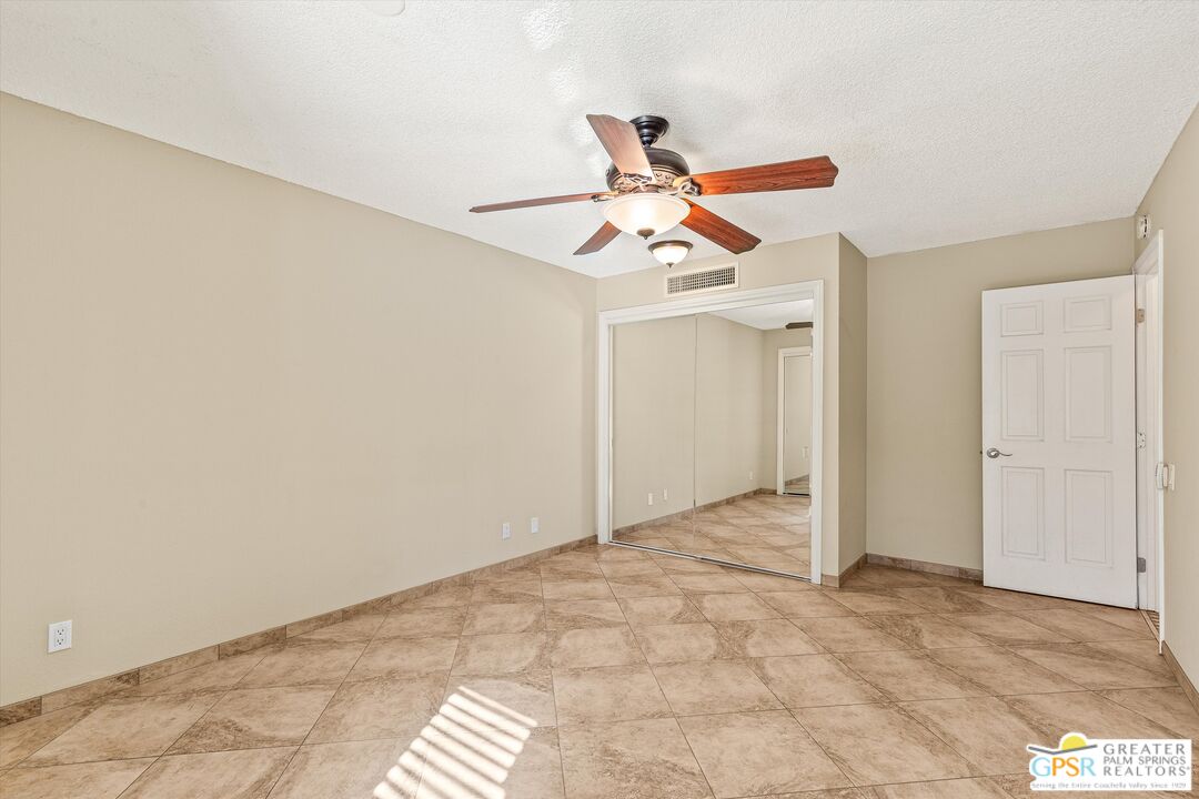 Image 11 for 1655 Palm Canyon Dr #703