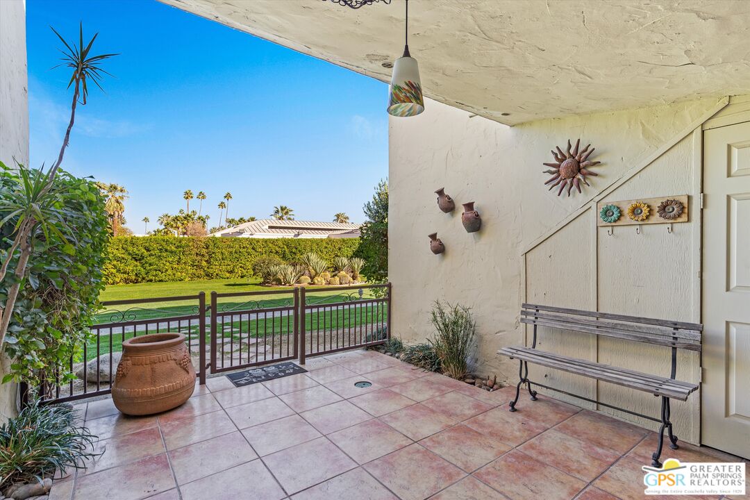 Image 13 for 1655 Palm Canyon Dr #703